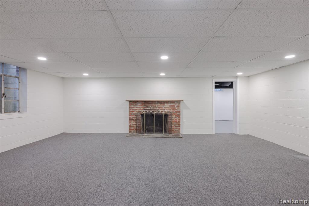1337 Torrey Road Grosse Pointe Woods, MI 48236 - Photo 24 of 31