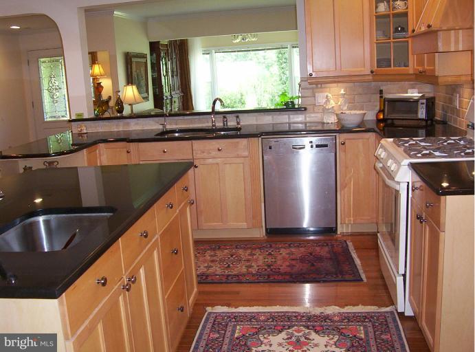 17730 Norwood Road Sandy Spring, MD 20860 - Photo 9 of 30 Kitchen