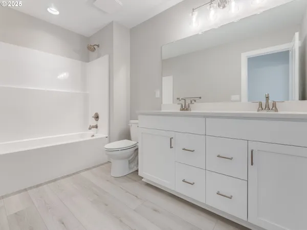 $589,990 | 2111 Northeast Ridge Run Lane, Estacada, OR 97023