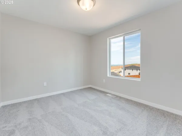 $589,990 | 2111 Northeast Ridge Run Lane, Estacada, OR 97023