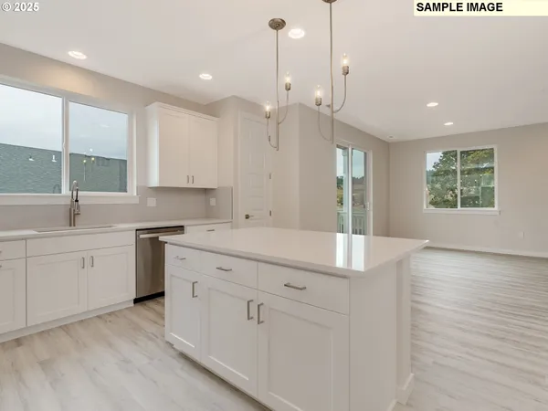 $589,990 | 2111 Northeast Ridge Run Lane, Estacada, OR 97023