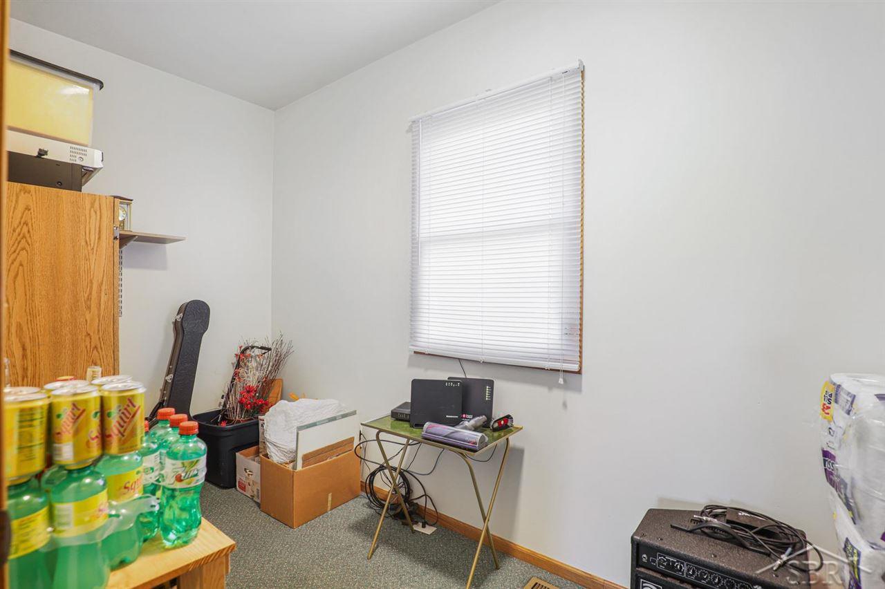 3239 North Thomas Road Freeland, MI 48623 - Photo 21 of 40 50041692-20.JPG