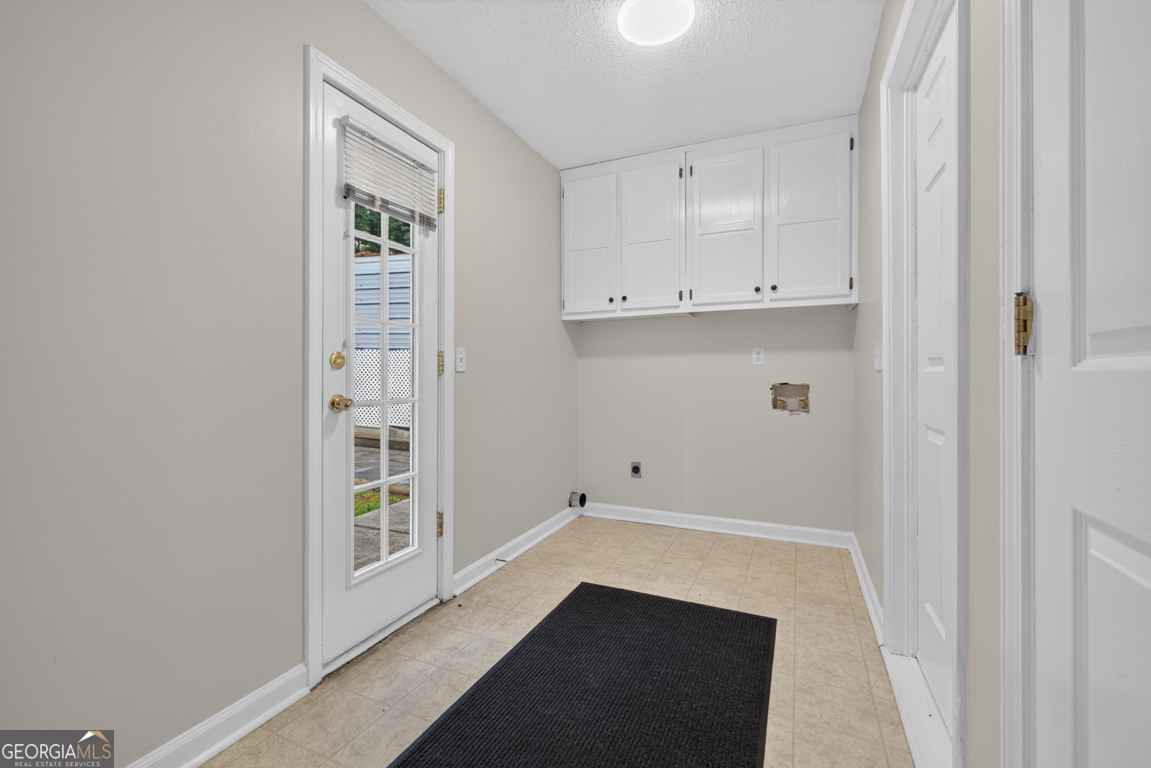 129 Springbrook Drive Auburn, GA 30011 - Photo 15 of 43