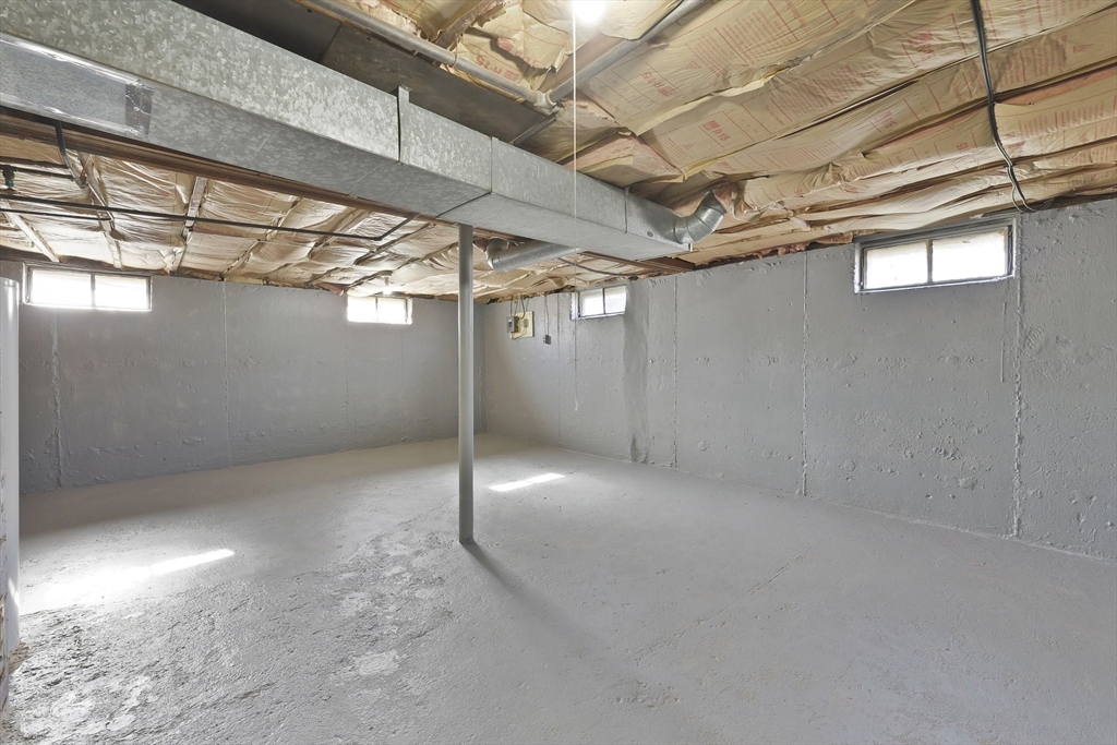 51 Broadleaf Lane Enfield, CT 06082 - Photo 25 of 36 a view of empty room