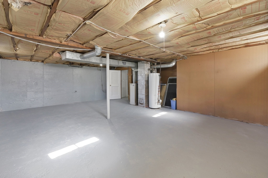 51 Broadleaf Lane Enfield, CT 06082 - Photo 26 of 36 a view of empty room