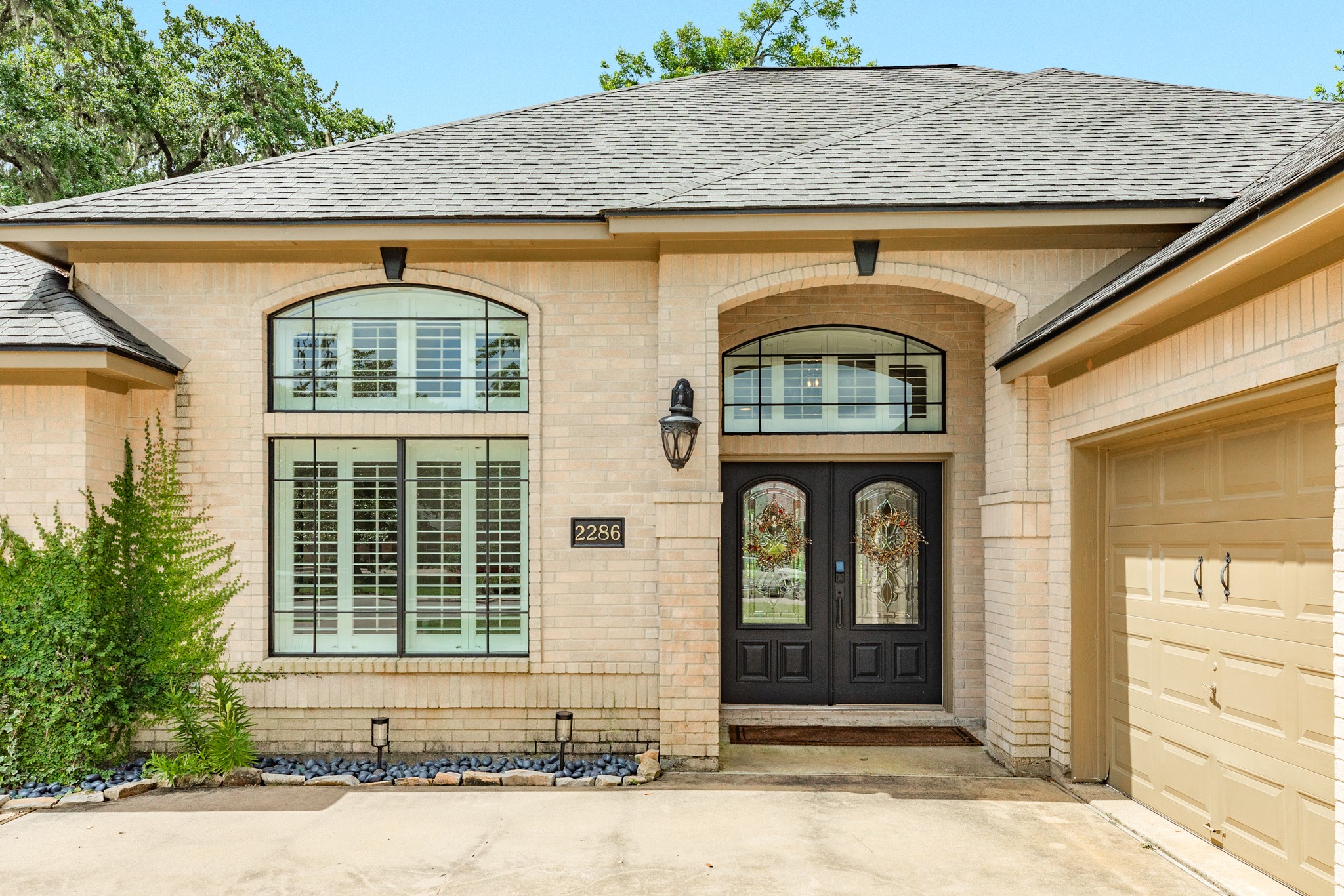 2286 Riverside Drive West Columbia, TX 77486 - Photo 6 of 41