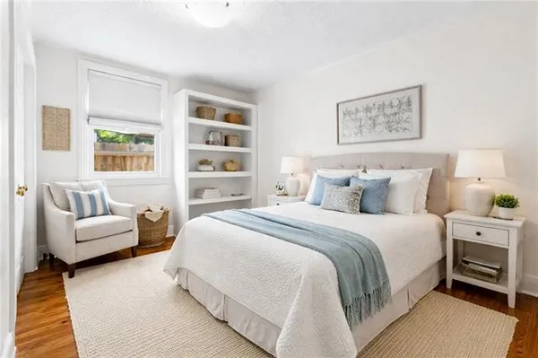 $345,000 | 208 Carrollton Avenue, Metairie, LA 70005