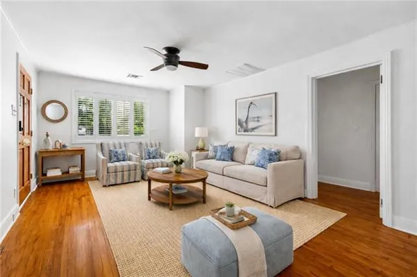 $345,000 | 208 Carrollton Avenue, Metairie, LA 70005