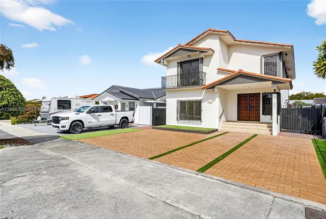 $749,000 | 1285 West 42nd Place, Hialeah, FL 33012