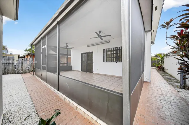 $749,000 | 1285 West 42nd Place, Hialeah, FL 33012