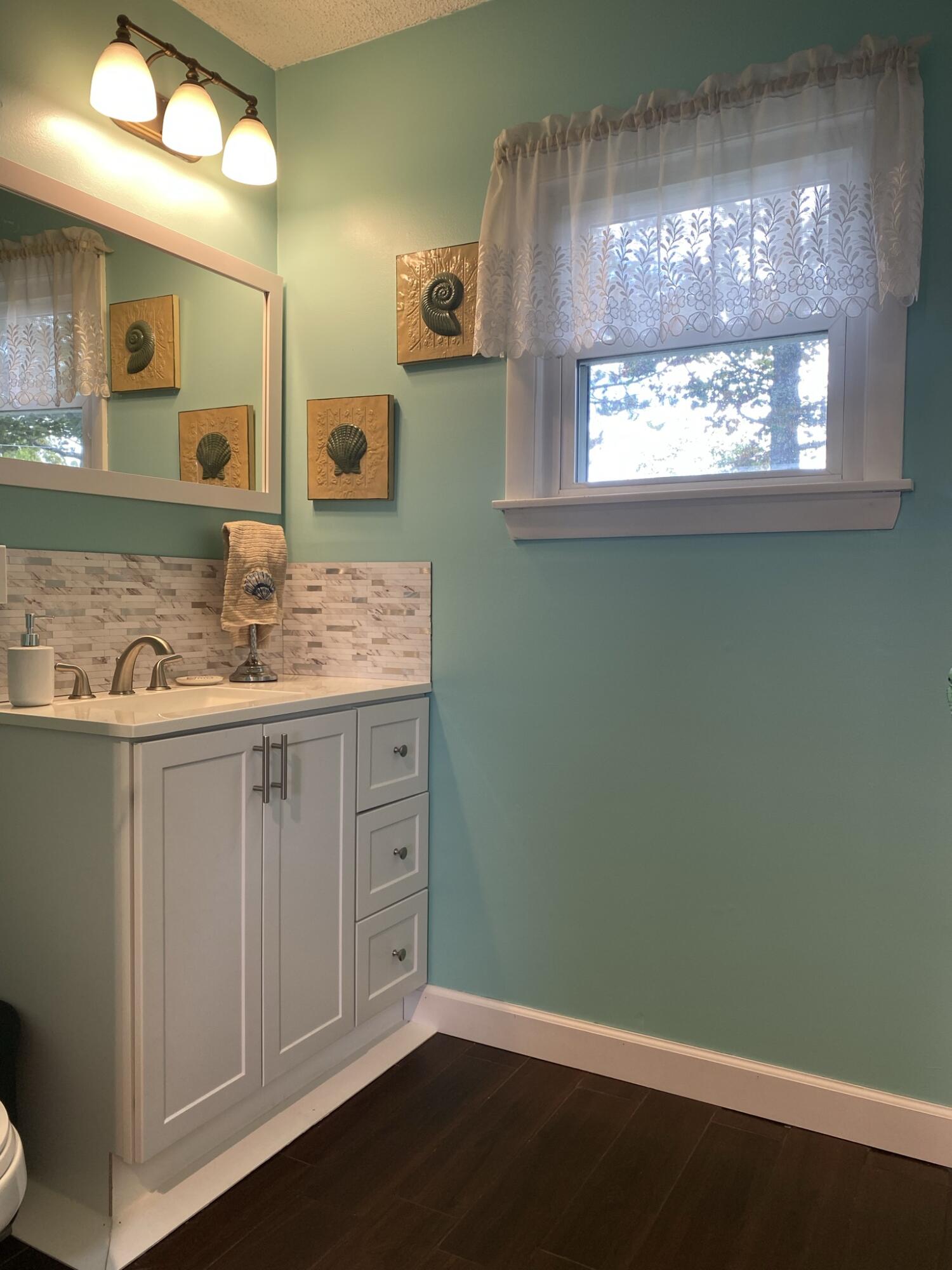 115 West Appleton Road Searsmont, ME 04973 - Photo 11 of 31 Full Bath