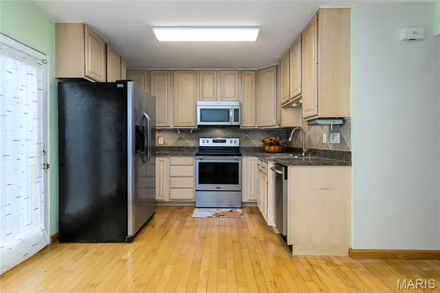 $165,000 | 10905 Carroll Wood Way, St. Louis, MO 63128