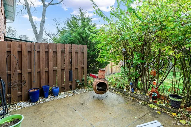 $165,000 | 10905 Carroll Wood Way, St. Louis, MO 63128