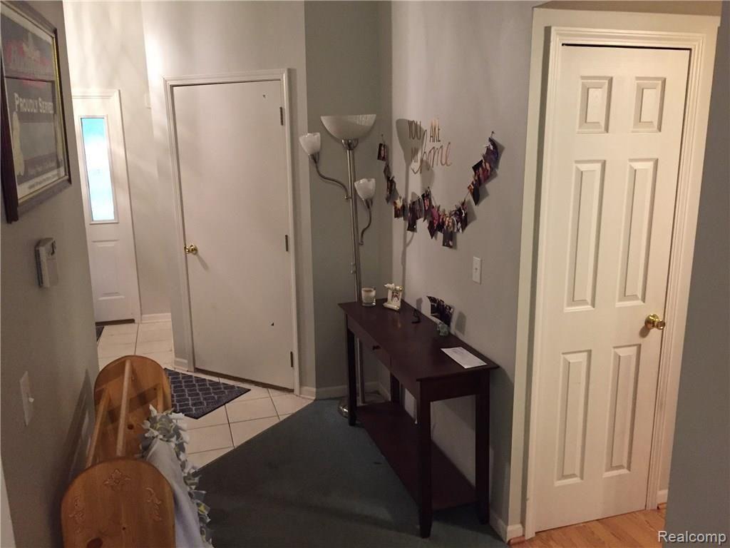 46070 Reedgrass Lane Belleville, MI 48111 - Photo 3 of 17 foyer.jpg
