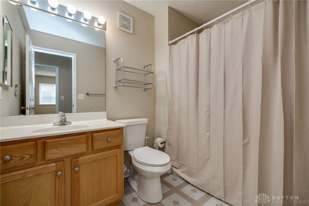 135 Farmridge Road Springboro, OH 45066 - Photo 27 of 38