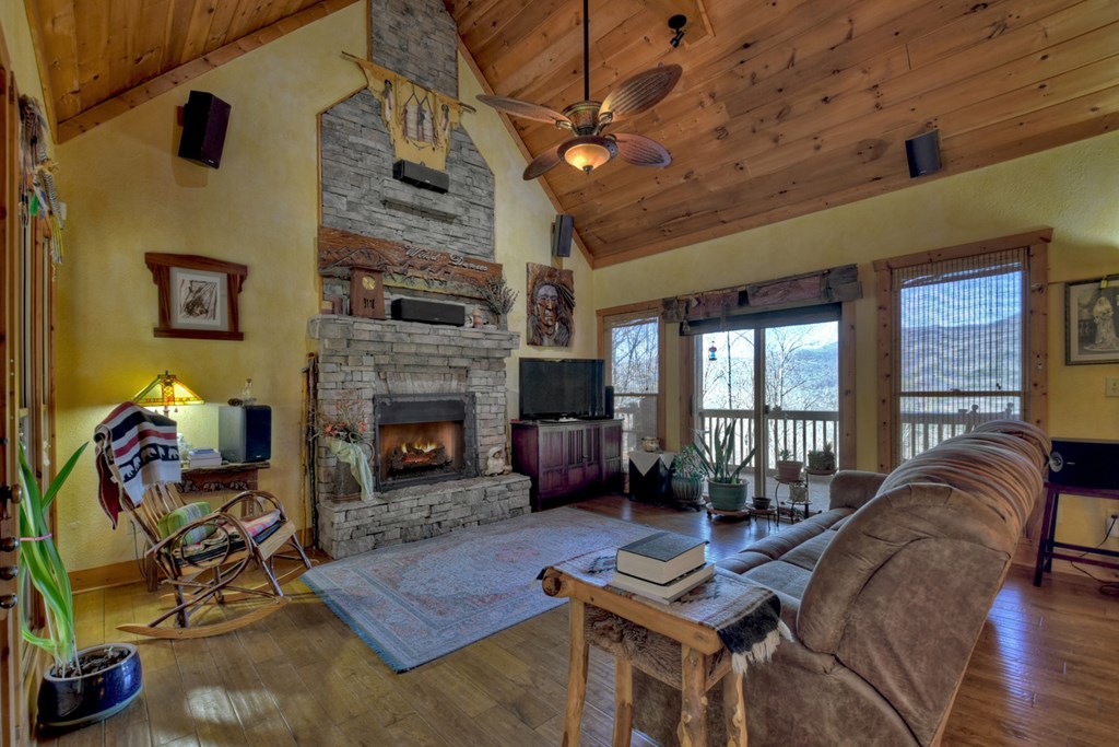 22 Prospectors Ridge Road Ellijay, GA 30536 - Photo 4 of 55
