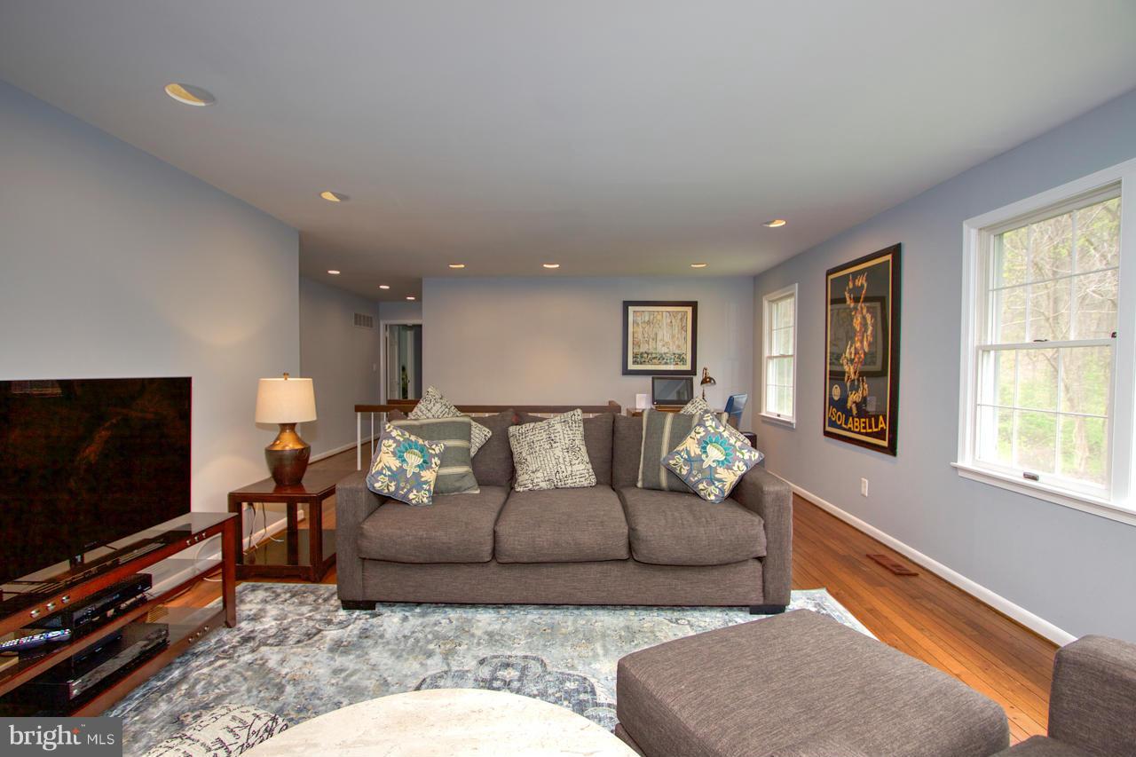 13411 Bladon Road Phoenix, MD 21131 - Photo 2 of 30 Family Room