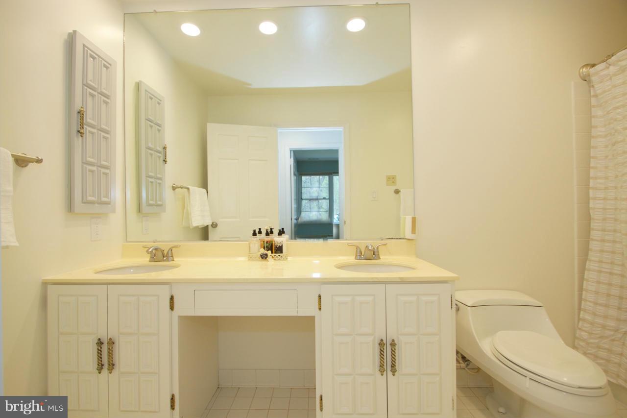 13411 Bladon Road Phoenix, MD 21131 - Photo 16 of 30 Bath
