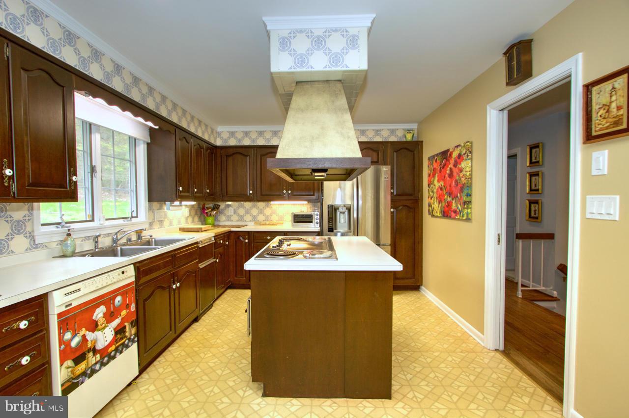 13411 Bladon Road Phoenix, MD 21131 - Photo 18 of 30 Kitchen