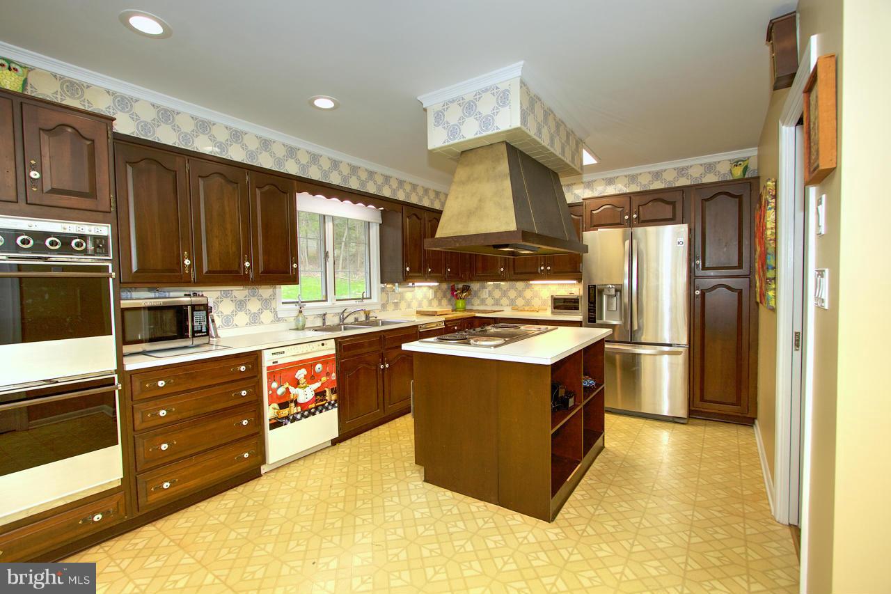 13411 Bladon Road Phoenix, MD 21131 - Photo 19 of 30 Kitchen
