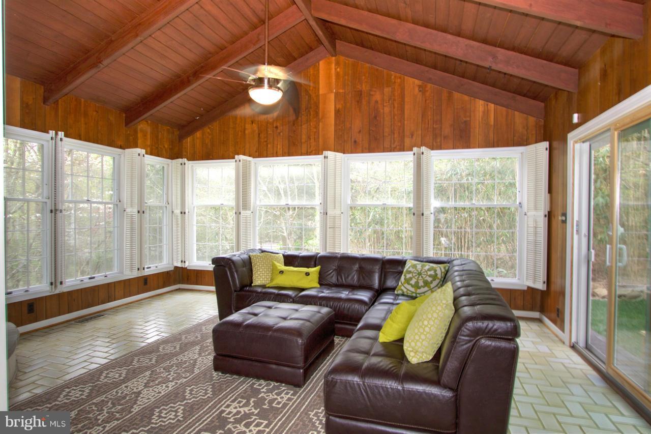 13411 Bladon Road Phoenix, MD 21131 - Photo 3 of 30 Sun Room
