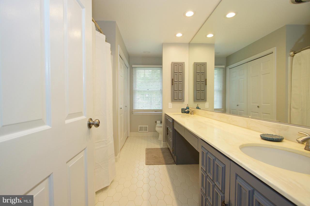 13411 Bladon Road Phoenix, MD 21131 - Photo 24 of 30 Bath