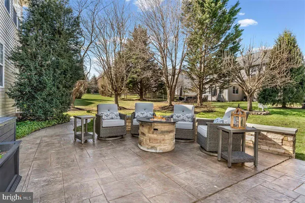 $995,000 | 204 4 In Hand Court, West Chester, PA 19382