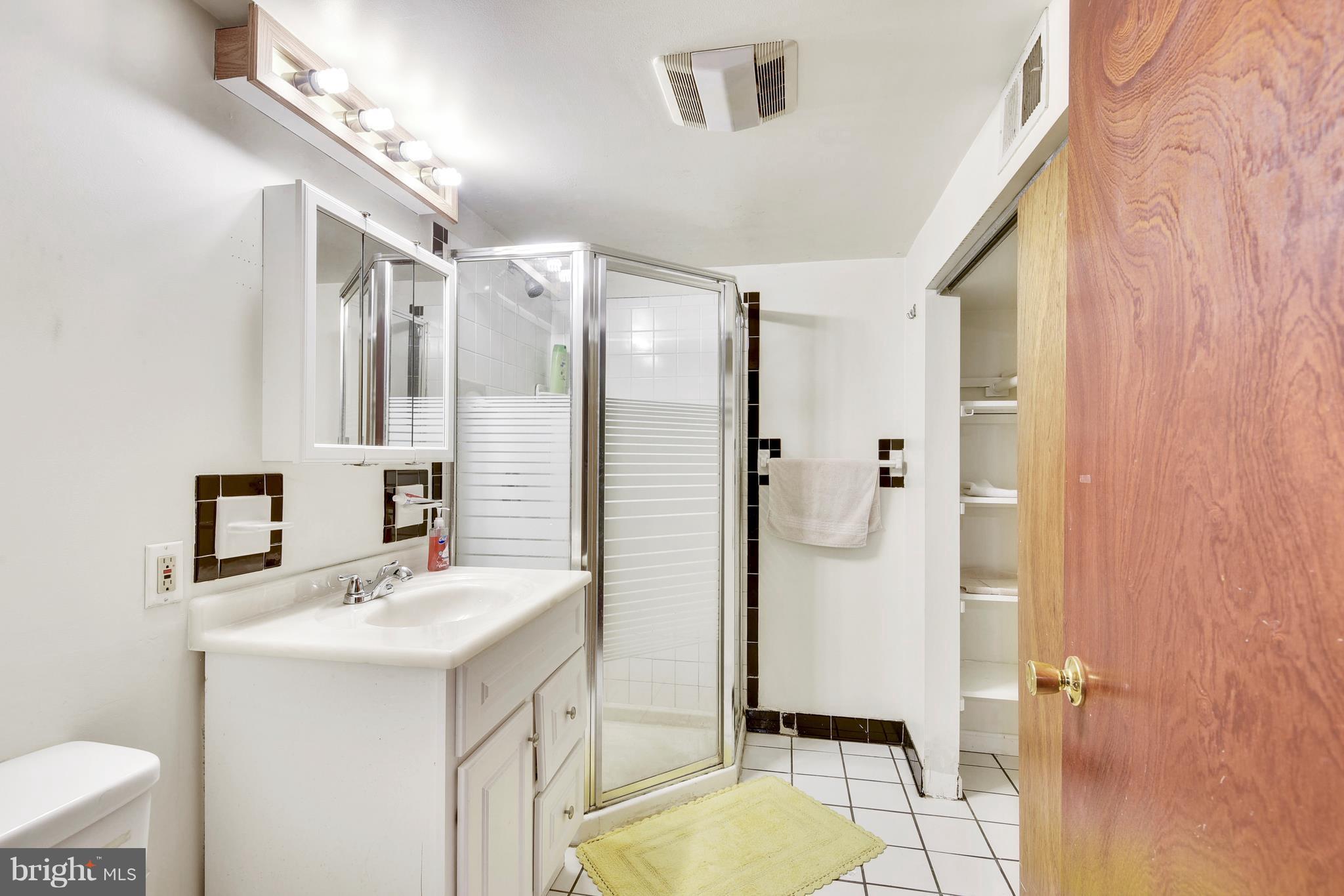 1504 Jasper Street Silver Spring, MD 20902 - Photo 25 of 29 Second Full Bath with Large Closet