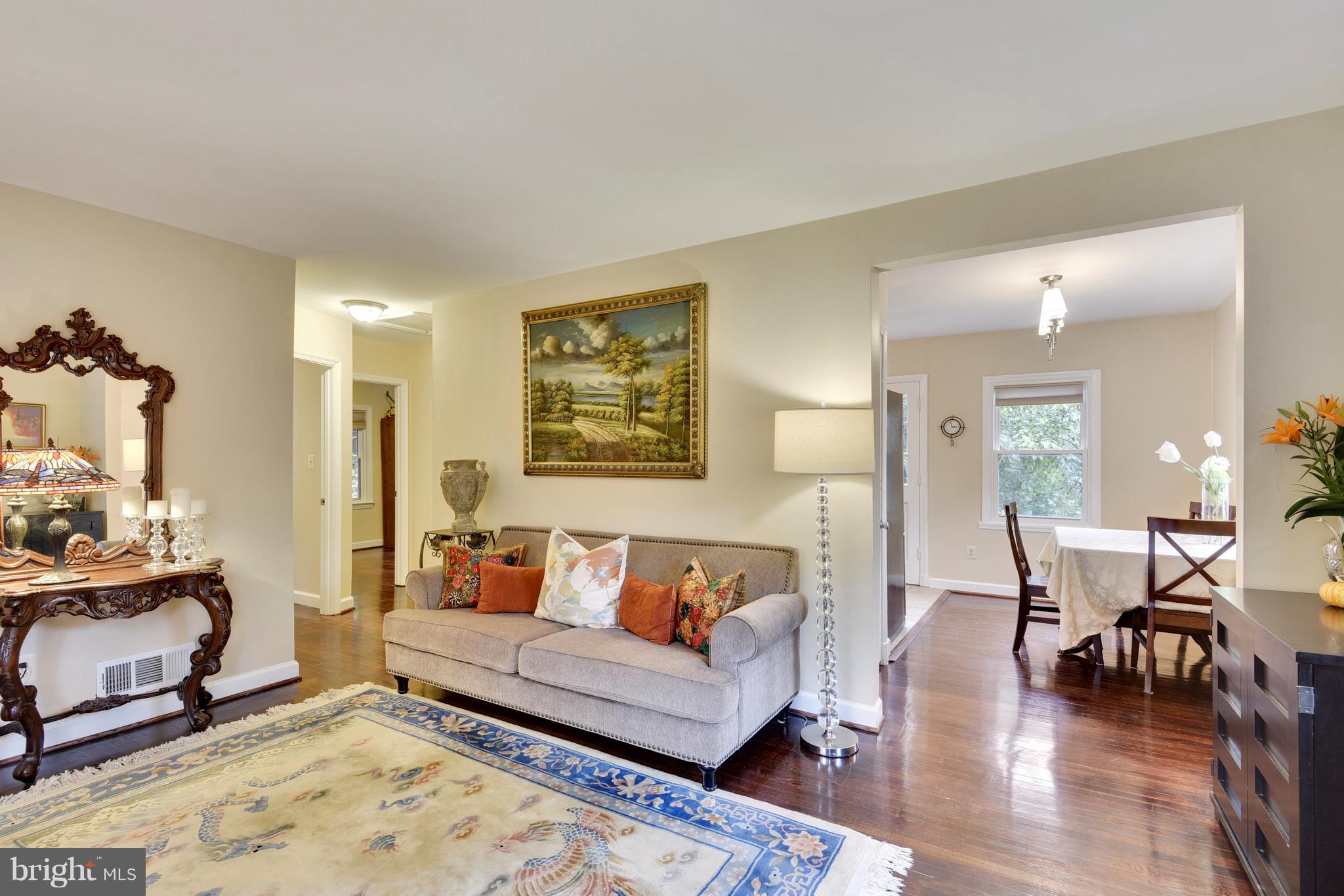 1504 Jasper Street Silver Spring, MD 20902 - Photo 5 of 29 Living Room