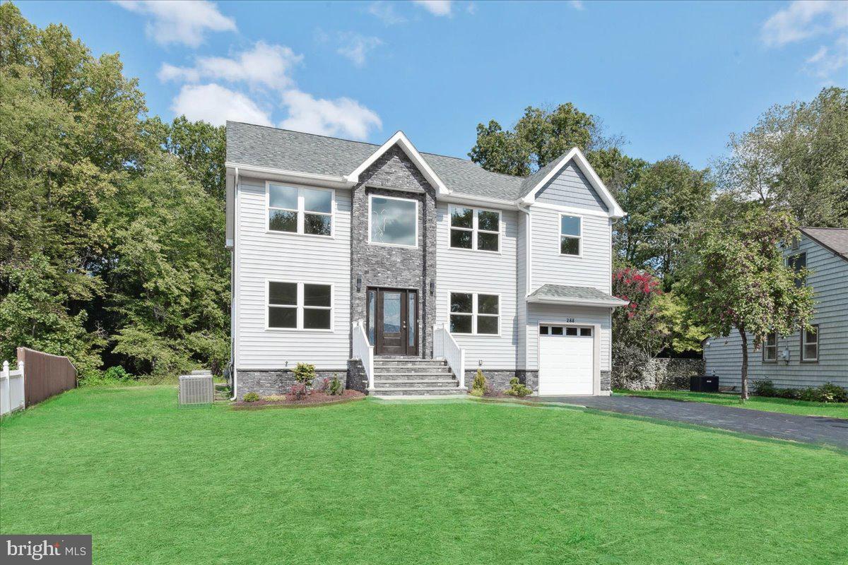 288 Clamer Road Ewing, NJ 08628 - Photo 3 of 33