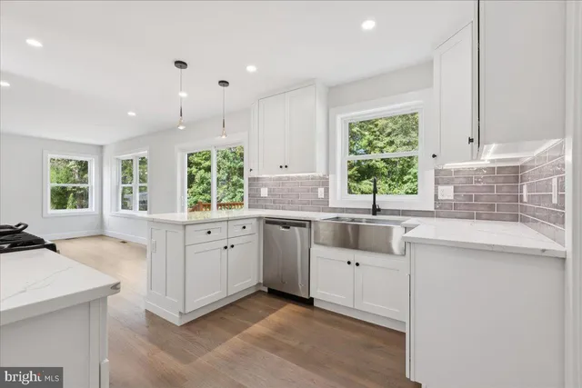 $695,000 | 288 Clamer Road, Ewing, NJ 08628