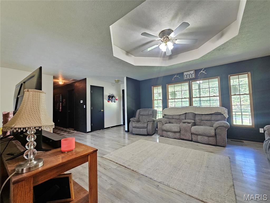 31050 Oak Ridge Drive Lebanon, MO 65536 - Photo 21 of 41