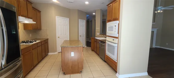 $3,495 | 2905 Majestic Oaks Pass, Austin, TX 78732