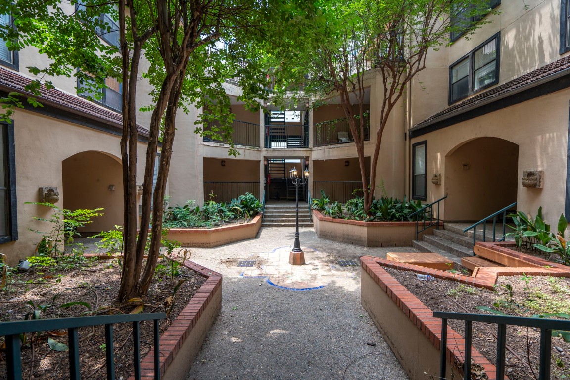 2110 Rio Grande Street, Unit 207 Austin, TX 78705 - Photo 22 of 35