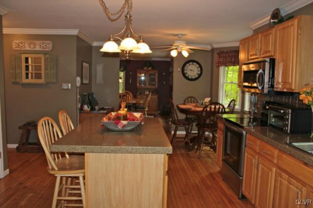 277 Pin Oak Road, Unit 502 Stroudsburg, PA 18360 - Photo 11 of 43