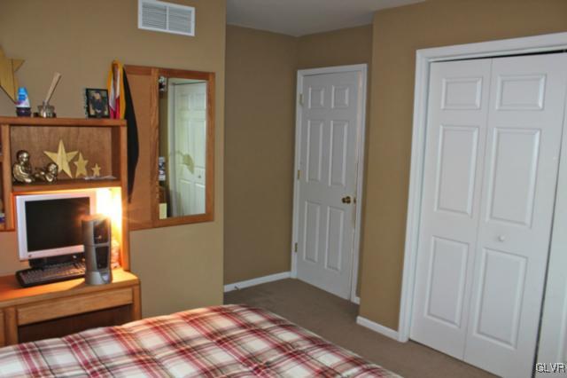 277 Pin Oak Road, Unit 502 Stroudsburg, PA 18360 - Photo 19 of 43