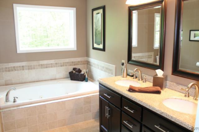 277 Pin Oak Road, Unit 502 Stroudsburg, PA 18360 - Photo 25 of 43