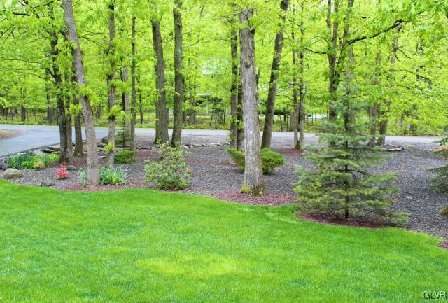 277 Pin Oak Road, Unit 502 Stroudsburg, PA 18360 - Photo 4 of 43