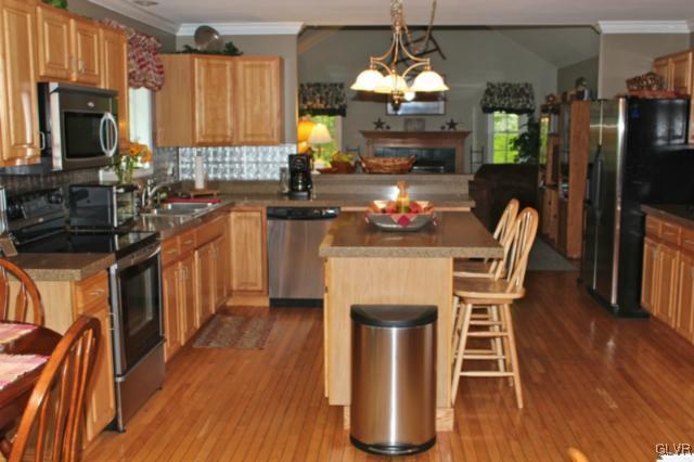 277 Pin Oak Road, Unit 502 Stroudsburg, PA 18360 - Photo 9 of 43