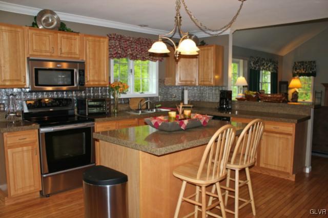 277 Pin Oak Road, Unit 502 Stroudsburg, PA 18360 - Photo 10 of 43