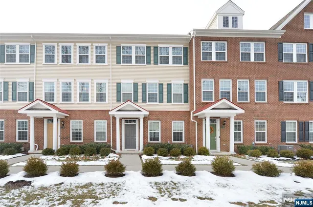 $4,900 | 12-48 Plaza Road, Fair Lawn, NJ 07410