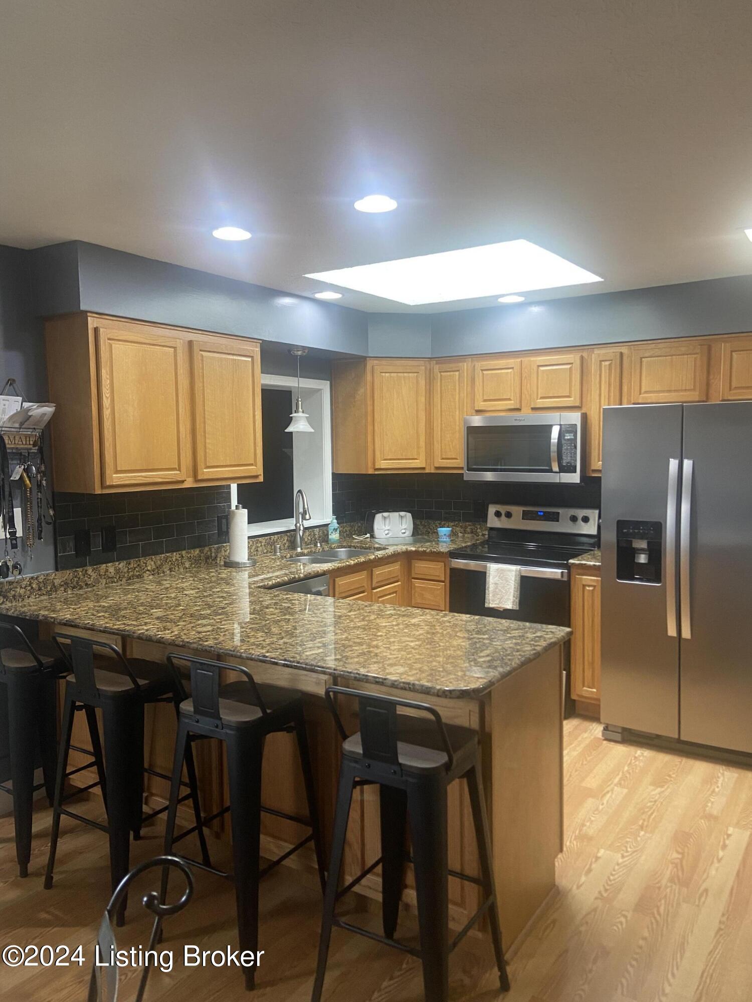 5407 Adkins Road Louisville, KY 40219 - Photo 12 of 21 adkins8