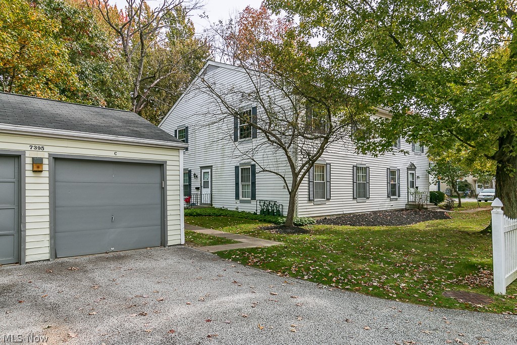 7395 Fox Mill Road, Unit C Mentor, OH 44060 - Photo 2 of 27