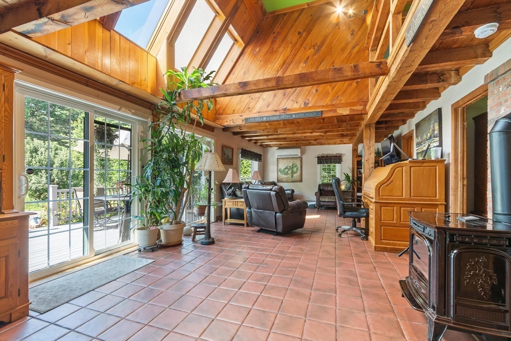 152 Ellis Road Westminster, MA 01473 - Photo 15 of 35 Gallery Image 15
