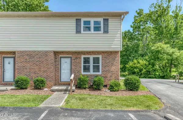 $159,000 | 1800 Seminole Drive, Unit 24, Johnson City, TN 37604
