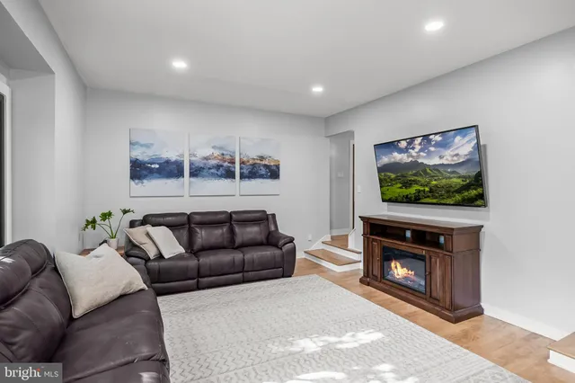 $525,000 | 22 Brantley Way, Sicklerville, NJ 08081