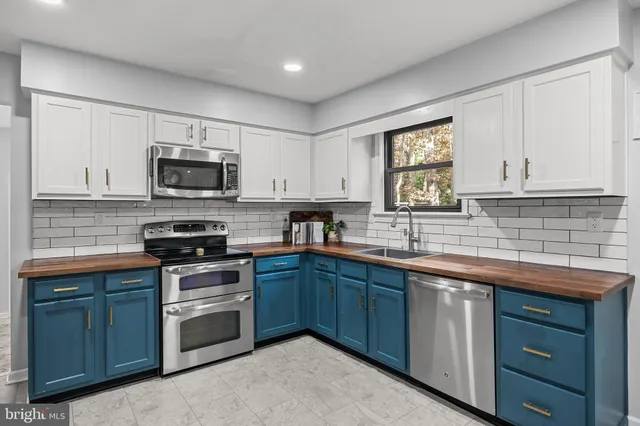 $525,000 | 22 Brantley Way, Sicklerville, NJ 08081