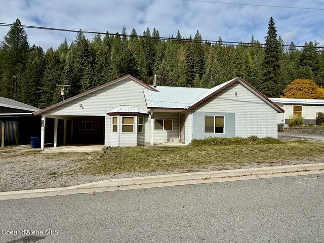 $199,000 | 316 Mill Road, Mullan, ID 83846