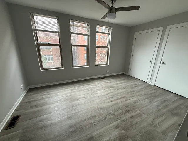 $2,600 | 744 West Gordon Terrace, Unit 301, Chicago, IL 60613