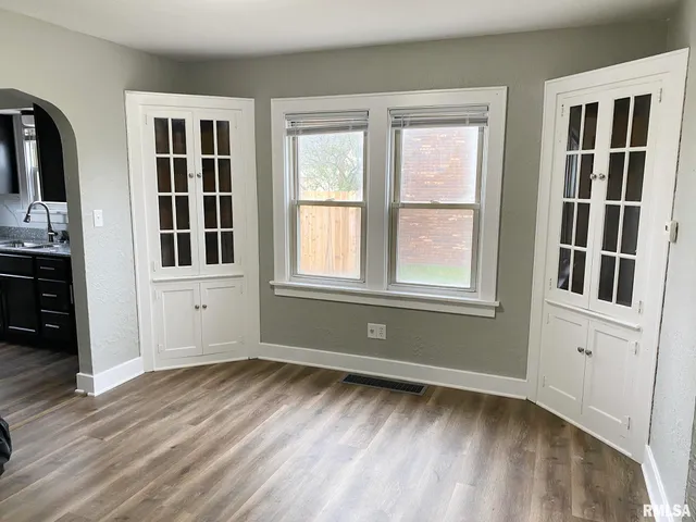 $1,895 | 303 Central Street, Washington, IL 61571